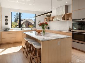 7337 10th Avenue NW, Seattle WA 98117