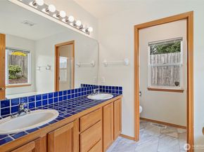 24322 117th Avenue SE, Kent WA 98030