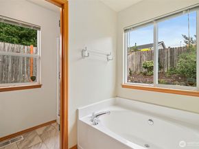 24322 117th Avenue SE, Kent WA 98030