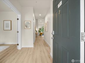 9728 178th Place NE 204, Redmond WA 98052