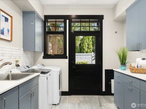 20113 SE 30th Street, Sammamish WA 98075