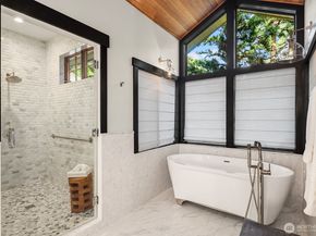 20113 SE 30th Street, Sammamish WA 98075