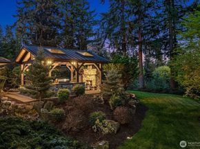 20113 SE 30th Street, Sammamish WA 98075