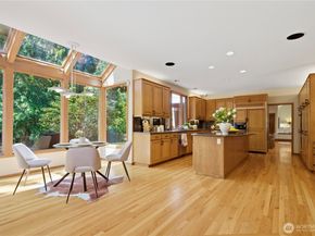 6265 160th Avenue SE, Bellevue WA 98006
