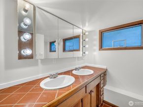 3551 SW 99th Street, Seattle WA 98126