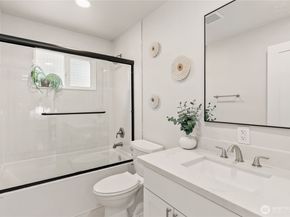 469 Hoquiam Avenue NE, Renton WA 98059