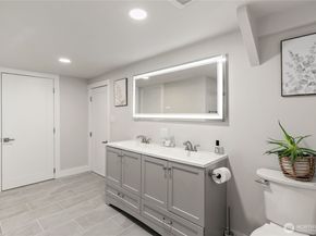 469 Hoquiam Avenue NE, Renton WA 98059