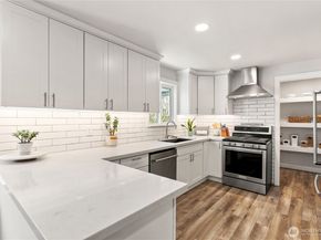 469 Hoquiam Avenue NE, Renton WA 98059