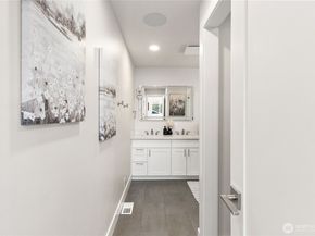 469 Hoquiam Avenue NE, Renton WA 98059