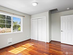 2111 201st Place SW, Lynnwood WA 98036