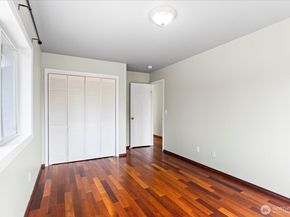2111 201st Place SW, Lynnwood WA 98036