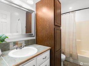 2111 201st Place SW, Lynnwood WA 98036