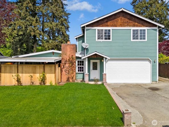 2111 201st Place SW, Lynnwood WA 98036