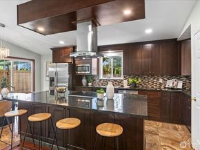 2111 201st Place SW, Lynnwood WA 98036