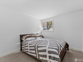 12221 100th Avenue NE B102, Kirkland WA 98034
