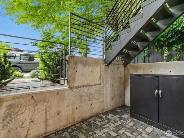 6515 Ellis Avenue S, Seattle WA 98108