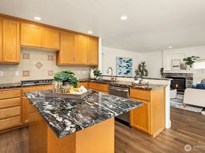 6308 Clubhouse Lane, Mukilteo WA 98275