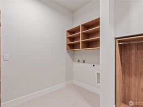 2423 129th Avenue SE, Bellevue WA 98005