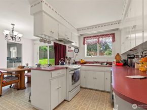 11414 2nd Ave SE, Everett WA 98208