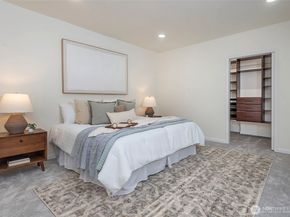 18631 E Spring Lake Drive SE, Renton WA 98058