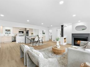 8953 NE 116th Place, Kirkland WA 98034