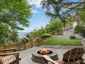8953 NE 116th Place, Kirkland WA 98034