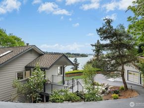 8953 NE 116th Place, Kirkland WA 98034