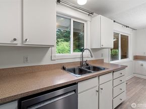 14403 SE 139th Place, Renton WA 98059