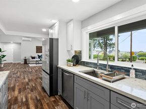3021 Marine Drive, Bremerton WA 98312
