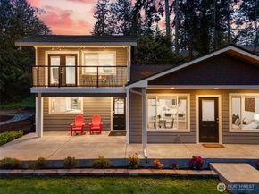 3021 Marine Drive, Bremerton WA 98312