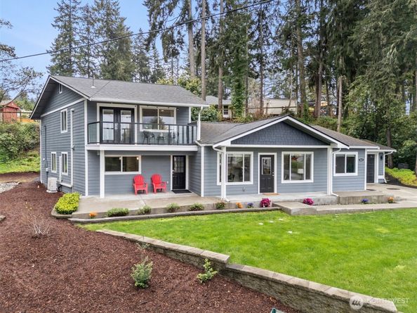 3021 Marine Drive, Bremerton WA 98312