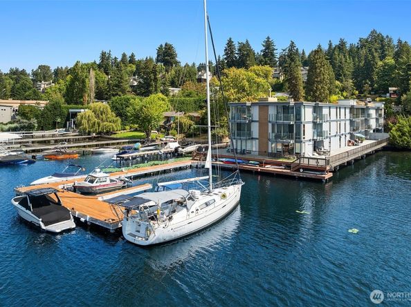 4561 Lake Washington Boulevard NE 306, Kirkland WA 98033