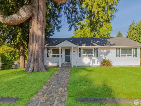 13057 10th Avenue S, Seattle WA 98168