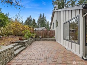 14300 Trillium Blvd SE 8, Mill Creek WA 98012