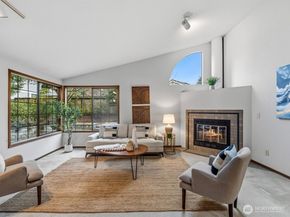 14300 Trillium Blvd SE 8, Mill Creek WA 98012