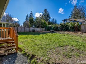 14517 Meridian Avenue N, Shoreline WA 98133