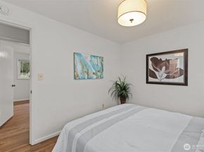 6120 Elaine Court, Bremerton WA 98312