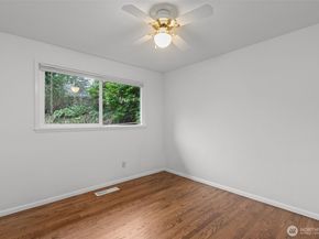 6120 Elaine Court, Bremerton WA 98312