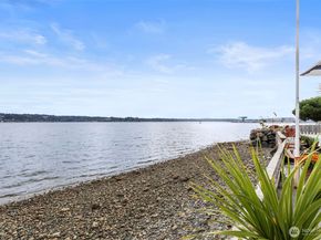 609 Shore DR, Bremerton WA 98310