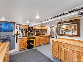 609 Shore DR, Bremerton WA 98310