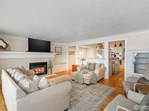 609 Shore DR, Bremerton WA 98310