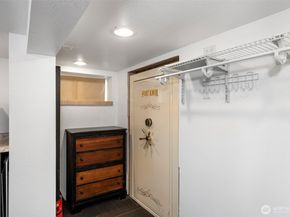 609 Shore DR, Bremerton WA 98310