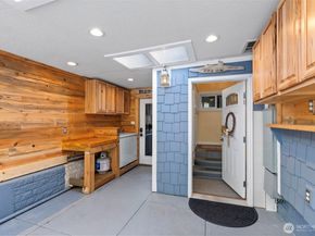 609 Shore DR, Bremerton WA 98310