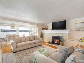 609 Shore DR, Bremerton WA 98310