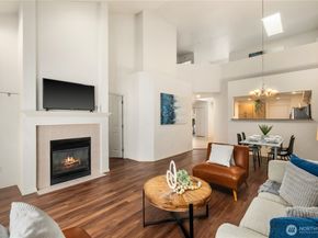 22614 43rd Avenue S, Kent WA 98032