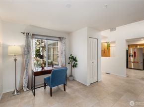 22614 43rd Avenue S, Kent WA 98032