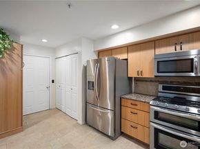 22614 43rd Avenue S, Kent WA 98032