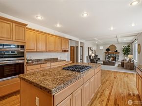 18639 175th Avenue SE, Renton WA 98058