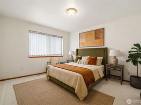 18639 175th Avenue SE, Renton WA 98058