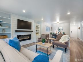 10016 NE 120th Lane F103, Kirkland WA 98034